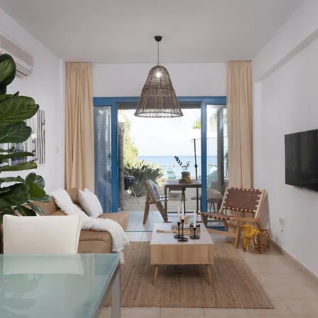 Kyma Ii Beachfront Holiday home