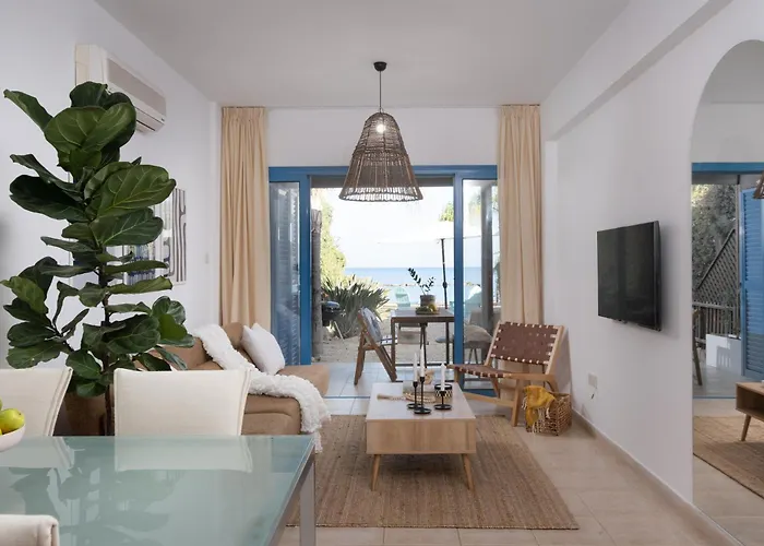 Kyma Ii Beachfront 別荘